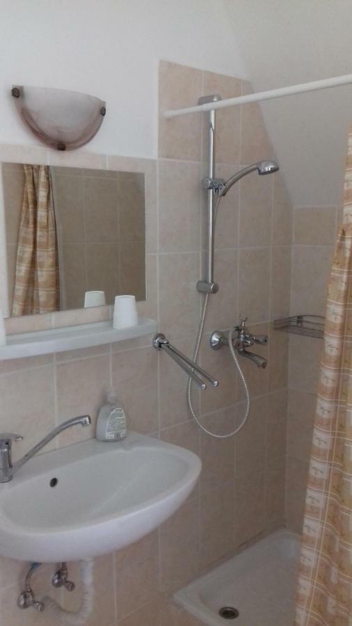 Apartmanhaz Balatonfenyves Daire Dış mekan fotoğraf